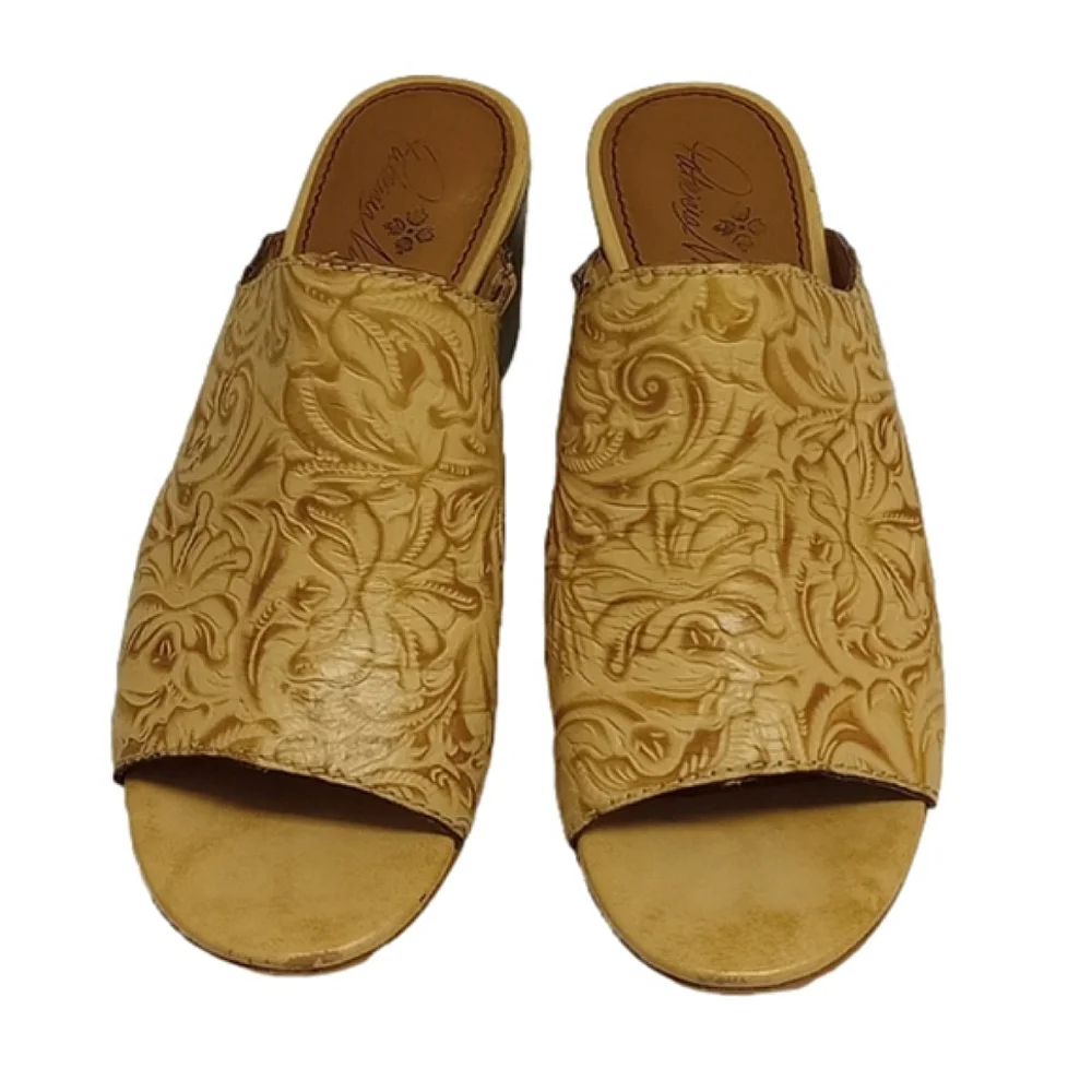 PATRICIA NASH TAN LEATHER OPEN TOE MULE HEEL SHOES WITH TOOLED FLORAL DE… - Picture 4 of 15